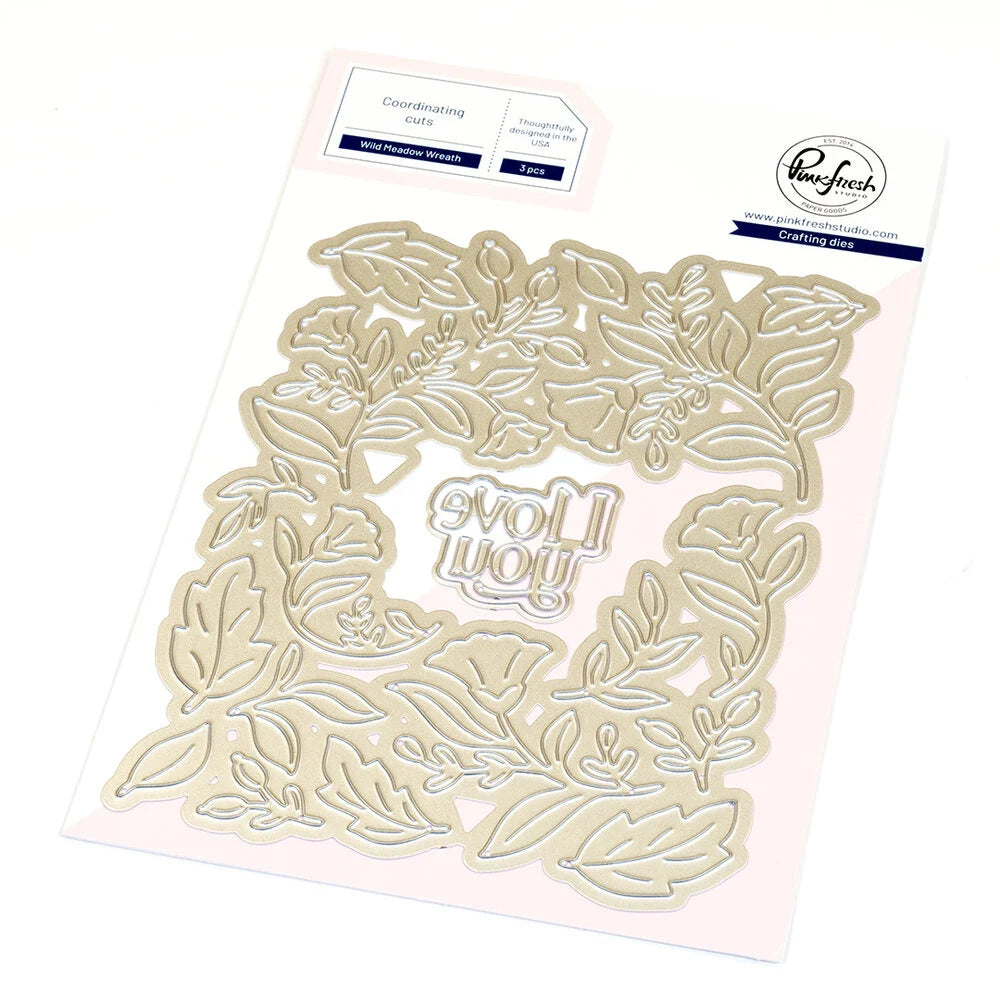 Pinkfresh Studio Wild Meadow Wreath Die
